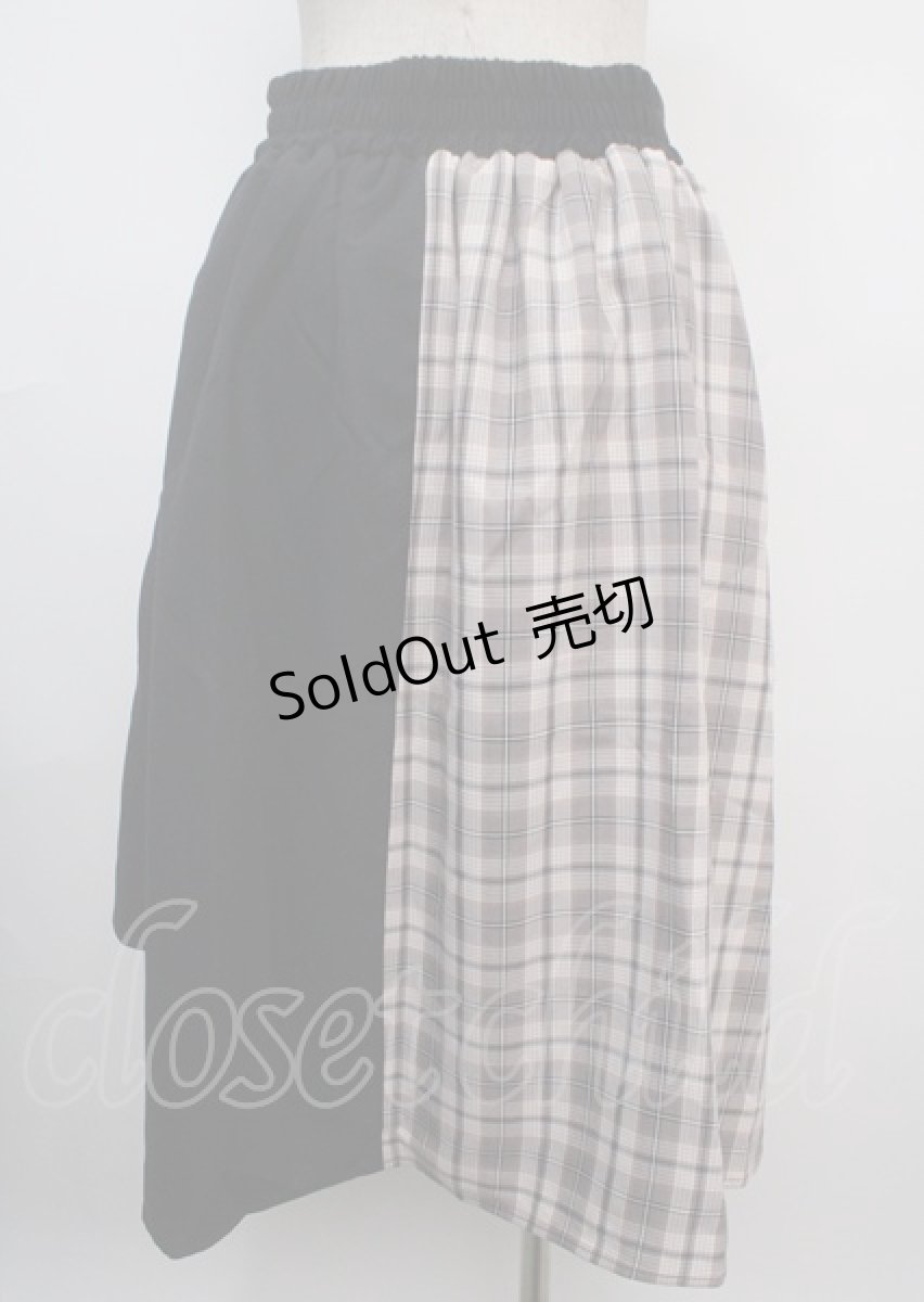 画像2: 【SALE】axes femme POETIQUE / アシメバイカラーチェックスカート M 紺 Y-25-03-07-176-AX-SK-SZ-ZH (2)