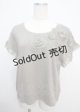 axes femme / フラワーレーススクエアTシャツ M カーキ Y-25-03-07-038-AX-TO-SZ-ZY