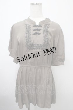 画像1: axes femme / チャイナボタン×刺繍チュニ M チャコール Y-25-03-10-081-AX-OP-SZ-ZY
