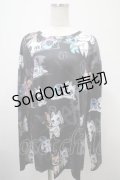 NieR Clothing / 総柄プリントロンT F 黒 Y-25-03-10-114-PU-TO-SZ-ZY