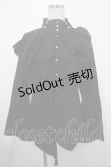 Ozz Croce / スタンドカラーランダムフリルブラウス  黒 Y-25-03-10-123-OO-BL-SZ-ZY