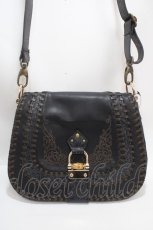 画像1: OZZ ANGELO / 刺繍入ステッチショルダーバッグ  黒 Y-25-03-10-041-OO-BG-SZ-ZTK018 (1)