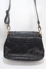 画像2: OZZ ANGELO / 刺繍入ステッチショルダーバッグ  黒 Y-25-03-10-041-OO-BG-SZ-ZTK018 (2)