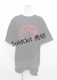 REFLEM / ラインストーンロゴ半袖Tシャツ F ブラック×レッド Y-25-03-11-016-PU-TO-SZ-ZY