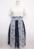 axes femme / 切替えスカートドッキングワンピース  サックス Y-25-03-14-081-AX-OP-SZ-OS
