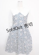 axes femme POETIQUE / リボンフラワーチェック柄ワンピース  ブルー Y-25-03-14-095-AX-OP-SZ-OS