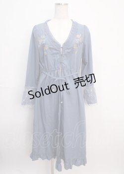 画像1: axes femme / SAJOU花刺繍ガウン  サックス Y-25-03-14-106-AX-TO-SZ-ZY