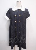 axes femme POETIQUE / メッセージリボン半袖ワンピース  紺 Y-25-03-14-111-AX-OP-SZ-OS
