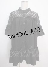 axes femme POETIQUE / 肩レースフリルチュニック M 黒 Y-25-03-14-116-AX-OP-SZ-OS