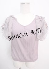axes femme / チュール刺繍フレア袖リブプルオーバー  ラベンダー Y-25-03-14-037-AX-TO-SZ-OS