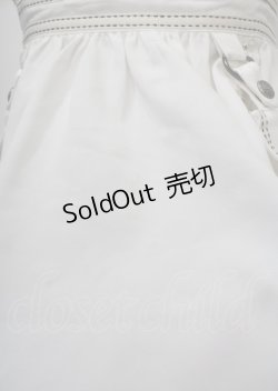 画像4: Ozz oneste / 薔薇刺繍ストライプタブリエ  白 Y-25-03-17-062-OO-OP-SZ-ZY