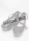 csT&P / クロスストラップパンプス M エナメル黒 Y-25-03-17-033-LO-SH-SZ-ZY