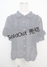 axes femme / シアーフリル丸襟ブラウス F 紺 Y-25-03-20-008-AX-BL-SZ-ZI