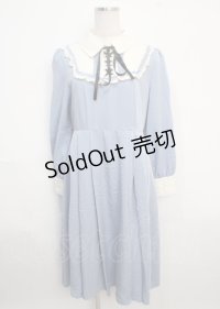 axes femme / ヨークレースアップロングワンピース  サックス Y-25-03-20-085-AX-OP-AS-ZI