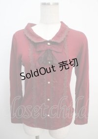 axes femme / ブローチ付きブラウス風プルオーバー  ワイン Y-25-03-20-033-AX-TO-SZ-ZY