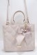 画像1: Maison de FLEUR / あこがれのリボンキルティング2wayトートバッグ F ピンク Y-25-03-21-045-LO-BG-SZ-ZY (1)