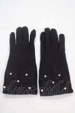 画像1: 【SALE】Maison de FLEUR / パールレースグローブ F 黒 Y-25-03-21-010-LO-ZA-SZ-ZT150-F001 (1)
