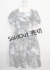 axes femme NOSTALGIE / 天使柄ジャガードワンピース F ブルー Y-25-03-22-088-AX-OP-SZ-OS