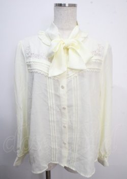 画像1: axes femme / 花刺繍ボウタイブラウス F 生成り Y-25-03-22-004-AX-BL-SZ-ZY