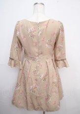画像2: 【SALE】LODISPOTTO / ブーケ柄ワンピース M ベージュ Y-25-03-23-072-LO-JA-SZ-ZT049 (2)