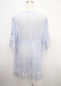 画像2: axes femme / シアー×チュールレースガウン F サックス Y-25-03-23-044-AX-TO-SZ-OS