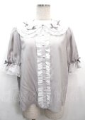 axes femme kawaii / プチリボン半袖ブラウス M グレー Y-25-03-26-051-AX-BL-SZ-OS