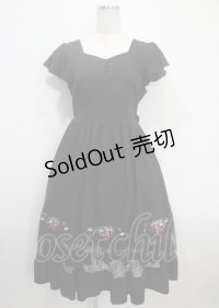 axes femme POETIQUE / ストロベリー刺繍ワンピース M 黒 Y-25-03-26-136-AX-OP-SZ-OS