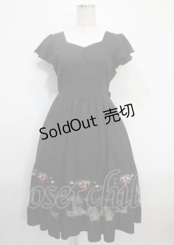 画像1: axes femme POETIQUE / ストロベリー刺繍ワンピース M 黒 Y-25-03-26-136-AX-OP-SZ-OS