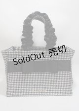 Maison de FLEUR / 千鳥格子 フリルハンドルトートSバッグ F ブラック Y-25-03-26-028-LO-BG-SZ-ZY