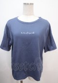 axes femme / ラメ刺繍ロゴＴシャツ F 紺 Y-25-04-01-067-AX-TO-SZ-ZY