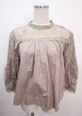 axes femme / 肩レースブラウス  ピンク Y-25-04-01-081-AX-BL-SZ-ZY