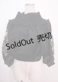 axes femme NOSTALGIE / 袖刺繍入りブラウス M 黒 Y-25-04-01-103-AX-BL-SZ-ZI