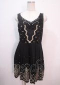 axes femme / 裾刺繍ブロッキングワンピース M 黒 Y-25-04-01-109-AX-OP-SZ-ZY
