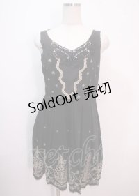 axes femme / 裾刺繍ブロッキングワンピース M 黒 Y-25-04-01-109-AX-OP-SZ-ZI
