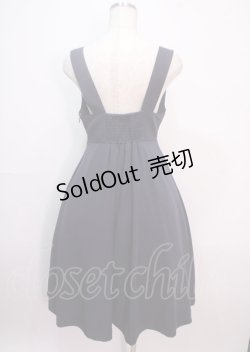 画像2: F i.n.t / チェーンビット使いディープVネックジャンパースカート F ネイビー Y-25-04-01-125-CA-OP-SZ-ZY