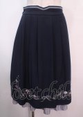 axes femme POETIQUE / チューリップ刺繍タックスカート M 紺 Y-25-04-01-157-AX-SK-SZ-ZY