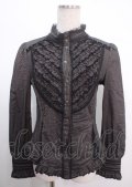 Rozen Kavalier / ストライプ柄フリルブラウス  黒 Y-25-04-03-068-OO-BL-SZ-ZY