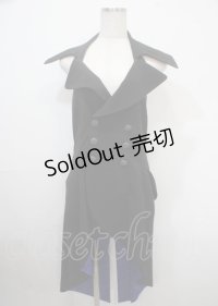 Moi-meme-Moitie / 後ろ編み上げ燕尾ジレ man ブラック Y-25-04-03-081-MO-JA-SZ-ZY