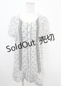 axes femme / 小花×ドットフロッキーワンピース M オフ Y-25-04-03-086-AX-OP-SZ-ZY