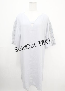 画像1: axes femme / チュール×花刺繍ワンピース F サックス Y-25-04-03-088-AX-OP-SZ-ZY