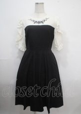 画像1: axes femme / ローズ刺繍ドッキングワンピース F 黒 Y-25-04-03-094-AX-OP-SZ-ZI (1)