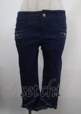 Ozz oneste / 薔薇刺繍七分丈スキニーパンツ  ブルー Y-25-04-03-147-OO-PA-SZ-ZY