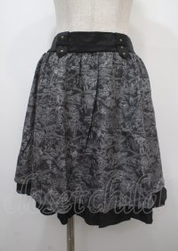 axes femme / トラベル柄スカート M チャコール Y-25-04-03-168-AX-SK-SZ-ZI