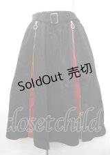 LISTEN FLAVOR / ウエストベルト付きZIPマキシスカート F 黒×赤 Y-25-04-11-129-PU-SK-SZ-ZY