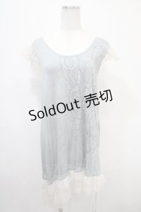 GRAMM / レース重ねノースリーブカットソー  サックス Y-25-04-15-093-HN-TO-SZ-ZY