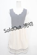 F i.n.t / 裾ロゴ刺繍ドッキングワンピース F ネイビー×ベージュ Y-25-04-15-098-CA-OP-SZ-ZS