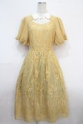 axes femme / バルーン袖レースワンピース  イエロー Y-25-04-15-120-AX-OP-SZ-ZY