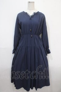 LEBECCA boutique / 湯煙を纏うワンピース F ネイビー Y-25-04-15-128-EL-OP-SZ-ZT381