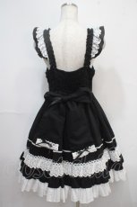 画像2: Angelic Pretty / Sweetフリルジャンパースカート  黒 Y-25-04-15-139-AP-OP-SZ-ZI (2)