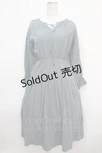 LEBECCA boutique / 湯煙を纏うワンピース F グリーン Y-25-04-15-146-EL-OP-SZ-ZY